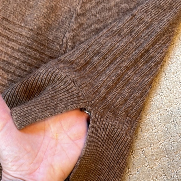 Vince sweater in wool. Shrug. - Picture 6 of 11